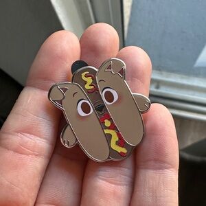 Authentic Disney 2025 Munchlings Series 3 (Green Pouch) - Hot Dog Pin